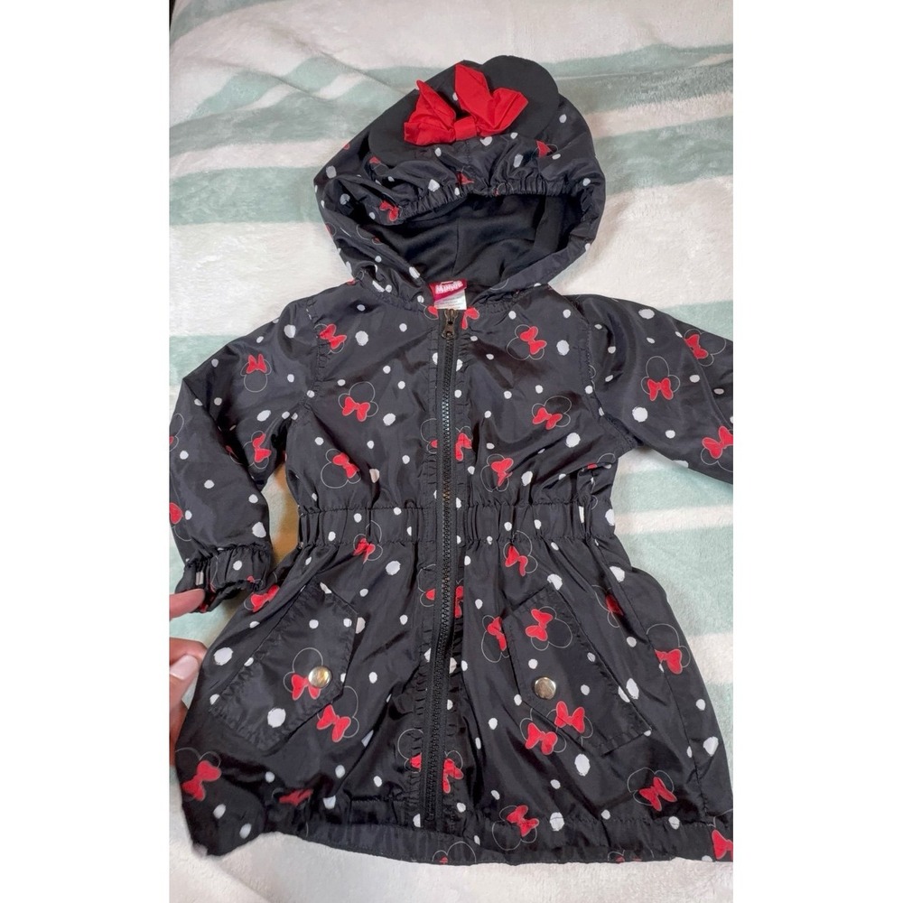 Toddler baby girl size 2T Minnie Mouse zip up hooded jacket. Great condition!